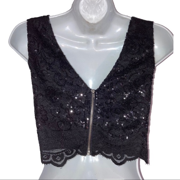 City Triangle Cropped Black Lace Sequin Sequin Top 9 - Picture 4 of 8